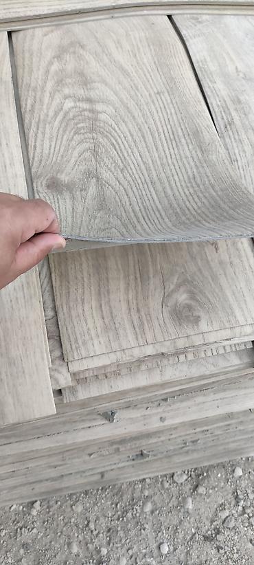 ucuz laminat satiram: LVT vinil pvc laminat doseme ucun satilir.Agac teksturalidir. 1 — 5