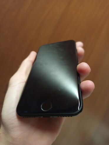 купить бу айфоны: IPhone SE 2020, Б/у, 64 ГБ, Jet Black, Кабель, 98 %