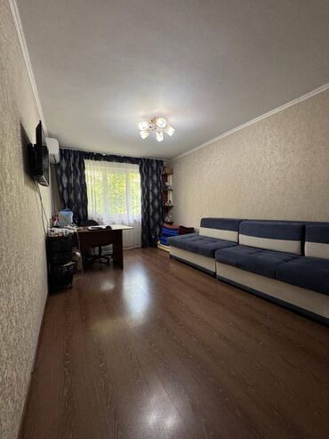 дом в токмаке: 2 комнаты, 43 м², 104 серия, 1 этаж, Евроремонт
