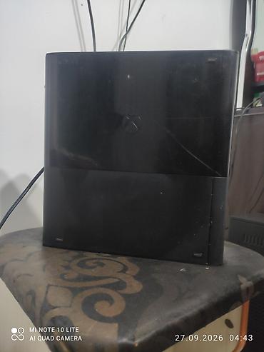 xbox 360 lt 30 бу: Игровая консоль Xbox 360 (версия Slim/E) в черном корпусе. - Подходит — 3