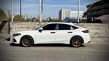 Продажа авто: Honda Civic: 2024 г., 1.5 л, Автомат, Бензин, Седан — 5