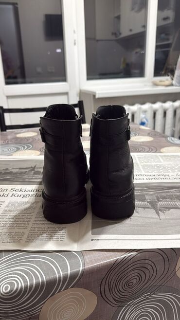 берцы лова зимние: Женские зимние кожаные ботинки - Цвет: черный - Материал верха