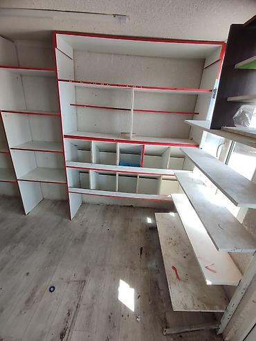 Другое торговое оборудование: Торговое оборудование для магазина (полки) длина 8 метров, высота 2,05 — 4