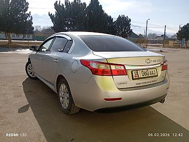 Renault: Renault : 2018 г., 2 л, Автомат, Газ, Седан — 11