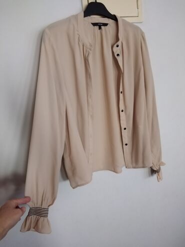 Köynək və bluzalar: 38-40 razmer brend koftalar. Biri 8m — 17