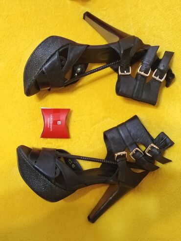 Sandale: Sandale, 40 — 5