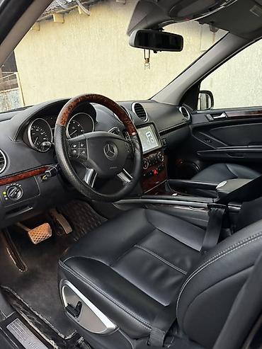 235 65 19: Mercedes-Benz GL-Class: 2006 г., 4.7 л, Автомат, Внедорожник — 9