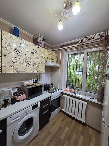 2 bedroom: 2 комнаты, 52 м², 8 мкр 104 серия, 1 этаж, Косметический ремонт — 4