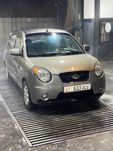 Kia: Kia Morning: 2010 г., 0.1 л, Механика, Газ, Универсал