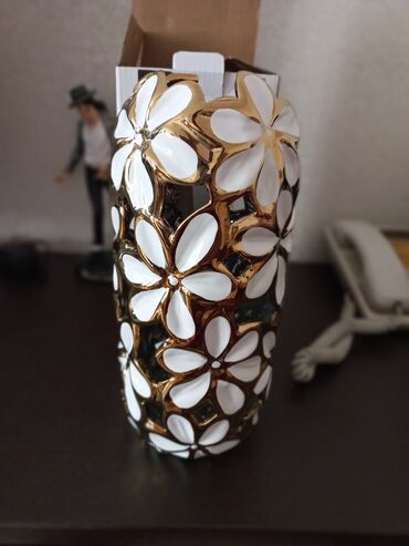 ваза стеклянная прозрачная высокая без узора: Güldan