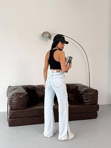 Farmerke: 👖 Farmerke – savršen model za svaki dan Dostupne veličine: 34–42 Cena — 12