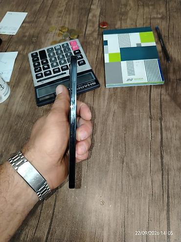 Smartfon – qara rəng, arxa tərəfində Azərbaycan rəmzi olan naxışlı lalafo.az -da Smartfon – qara rəng, arxa tərəfində Azərbaycan rəmzi olan naxışlı