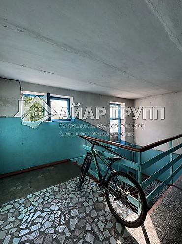 6 микрорайон: 4 комнаты, 65 м², 2 этаж — 2