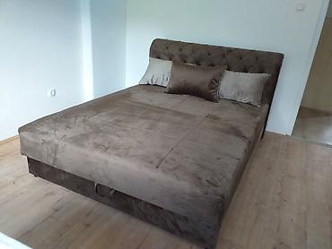 antiques: Tapacirani krevet MELYCHEST – dimenzije 200 × 160 cm - Moderan — 4