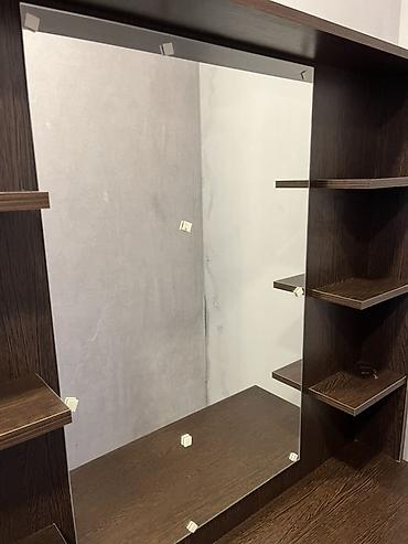 Masalar: Vizaj masası – güzgülü və rəfli - Material: tünd qəhvəyi ağac — 3
