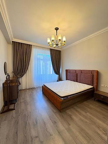 zaqatalada ev satilir: İcarəyə verilir 4 otaqlı yeni tikili 165 m², Ağ şəhər q. Kateqoriya — 4