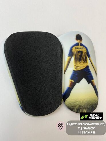 Другое для спорта и отдыха: Щитки с принтами лучших игроков футбола!!! Щитки мини, для защиты — 2