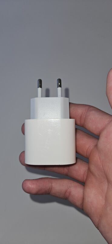 zaryatqa aparati: Simsiz şarj cihazı Apple, 20 Vt