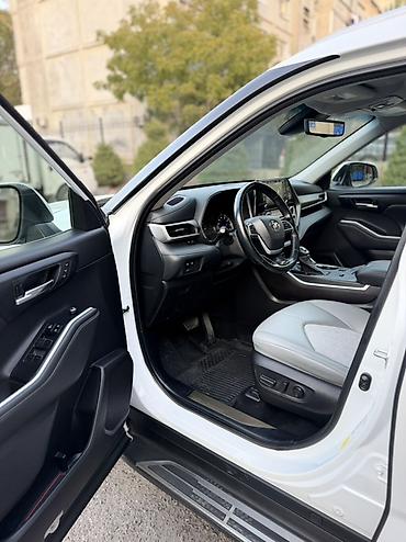хайлендер 2020 гибрид: Toyota Highlander: 2022 г., 2.5 л, Автомат, Гибрид, Кроссовер — 8