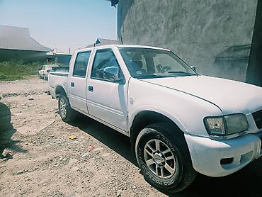 pickup: Isuzu Pickup: 2012 г., 2.4 л, Механика, Дизель, Пикап — 3