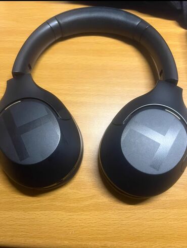 Наушники: Накладные, Б/у, Беспроводные (Bluetooth), Классические