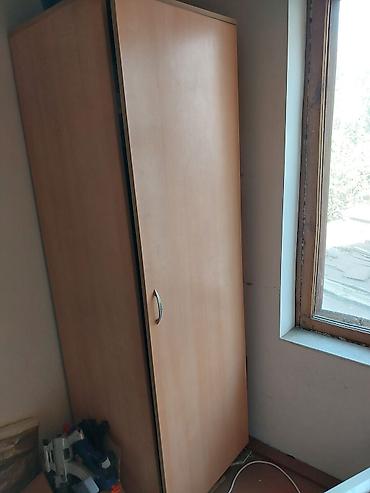Шкаф однодверный, распашной. - Материал: ЛДСП под светлое дерево. -