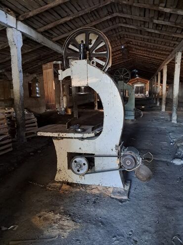 nobella комби производитель: Ağac emalı üçün lentli mişar dəzgahı və kompressor avadanlığı Təsvir