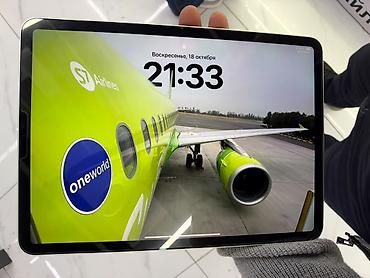samsung 21: Apple iPad Pro 12.9" (3‑е поколение, 2021)серебристый - Дисплей 12.9" — 1