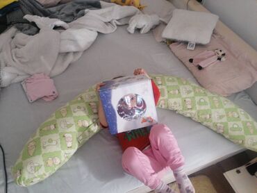 Sve za decu: Jastuk za dojenje i spavanje koji se pretvara u gnezdo jednostavnim