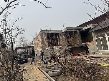 Продажа коттеджей и домов: Срочно ‼️ Шашылыш турдо Ош Шаары 10адыр Масив Калинина уй особняк — 3