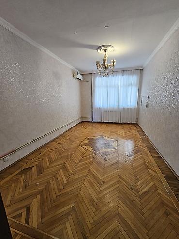 evler bine: Bakı, 7-ci mikrorayon, 3 otaqlı, Köhnə tikili, m. Dərnəgül, 75 kv. m — 5