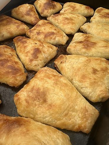 рыбы купить: Самса с форелью.
Местонахождение Бостери, Чолпон-Ата — 2