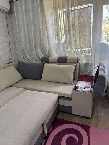 Угловые диваны: Угловой диван, C подушками — 7