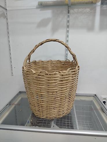 Təbii materialdan hörülmüş iri səbət - Material: təbii üzüm