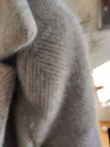 Kaputi: M, Sa postavom — 12