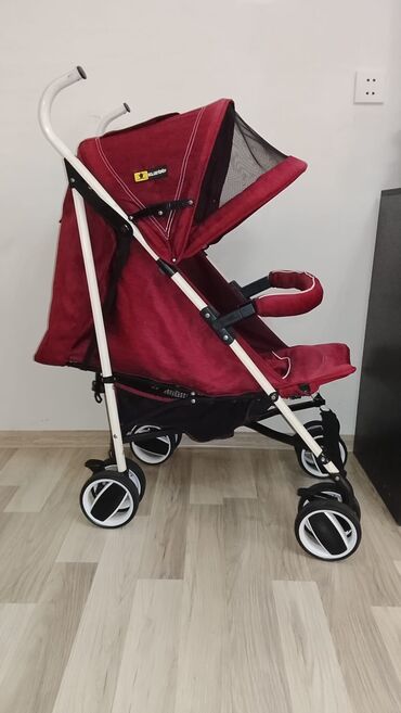 прогулочные коляски carrello quattro: İki tutacaqlı araba, İşlənmiş, Yaş: 30 ay, Ünvandan götürmə, Pulsuz çatdırılma, Ödənişli çatdırılma