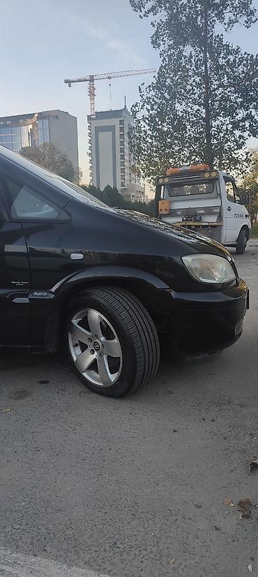 Vauxhall: Opel Zafira: 2004 г., 2.2 л, Механика, Дизель, Минивэн — 2