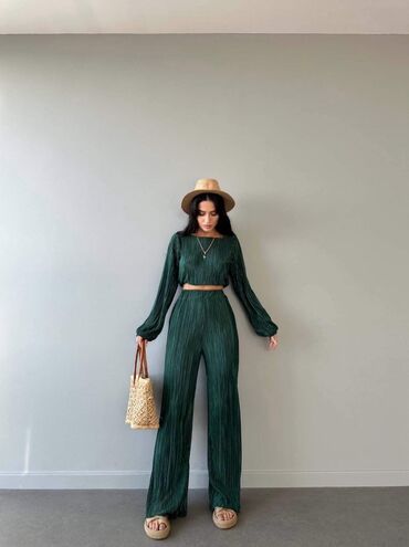 Kompleti: New Perfekt Set SS•MM•L Cena3500 Din — 7