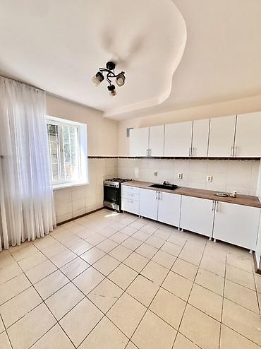 Долгосрочная аренда домов: 250 м², 6 комнат — 12