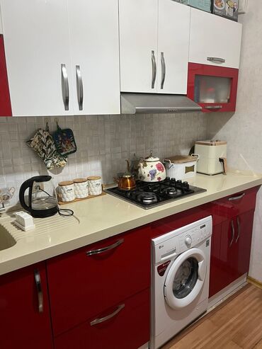 Гаражи: 1 комната, Новостройка, 42 м²