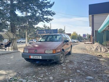 авто шаран: Volkswagen Passat: 1989 г., 1.8 л, Механика, Бензин, Универсал