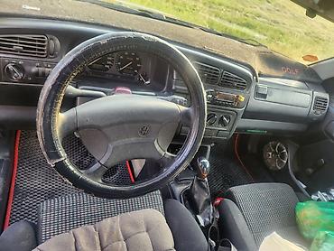 салон на гольф 4: Volkswagen Vento: 1993 г., 1.8 л, Механика, Бензин, Седан — 8