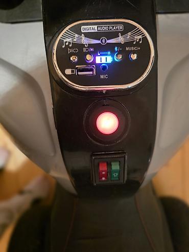 uşaq mawinlari: Uşaq elektrik motosikleti – 3 təkərli, sport dizayn. Çox az istifade — 4