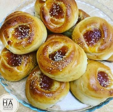 Выпечка, хлебобулочные изделия: Санза 1 шт Булочки 1 кг в одном килограмме 24 шт Пирог 2,5 кг 1300 — 8