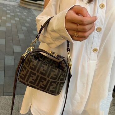 мектеп сумка: Женска сумка бренд fendi
