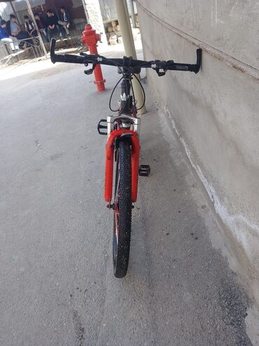 velosipet 24lük: İşlənmiş İki təkərli Uşaq velosipedi Adidas, 26", Ünvandan götürmə