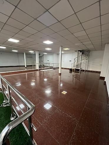 помещение бутик: Часть бутика, 30 м², С оборудованием — 7