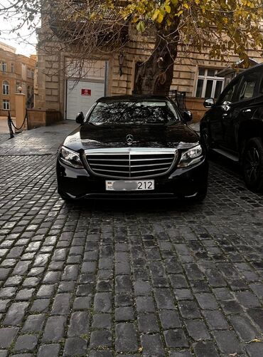 Mercedes-Benz: Mercedes-Benz E 200: 2 l | 2018 il Sedan — 6