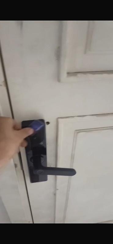 plastik gapi: Barmaq izi ilə işləyən ağıllı qapı kilidi – Smartlock Fingerprint — 3