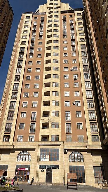 Yasamal, 3 otaqlı, Yeni tikili, m. İnşaatçılar, 82 kv. m